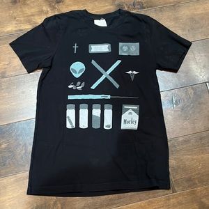 Unique Tee